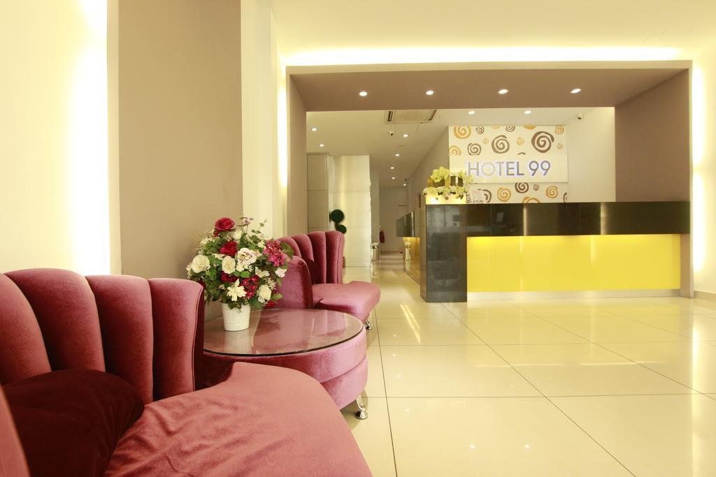 Hotel 99 Pusat Bandar Puchong Esterno foto