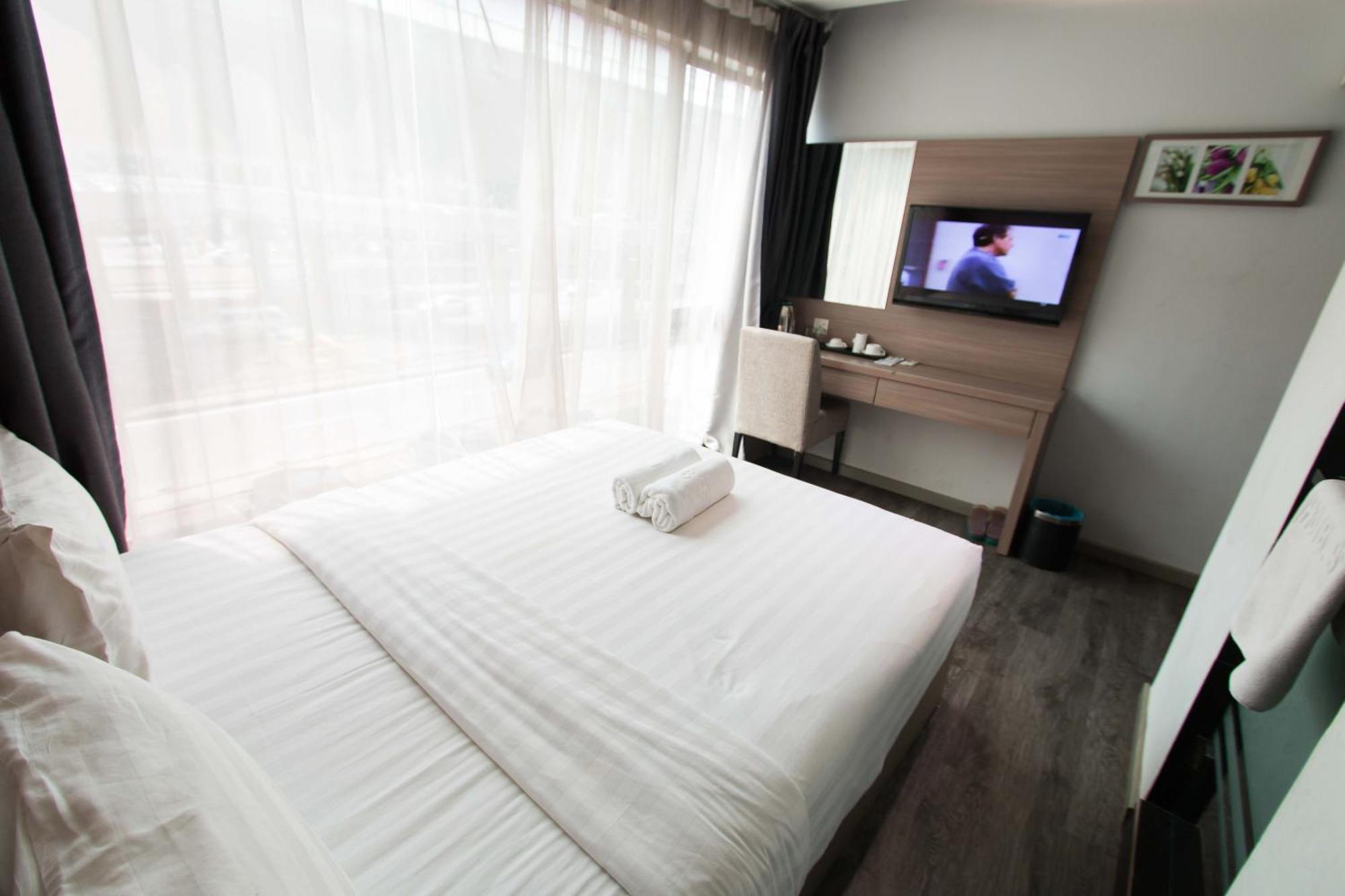 Hotel 99 Pusat Bandar Puchong Esterno foto