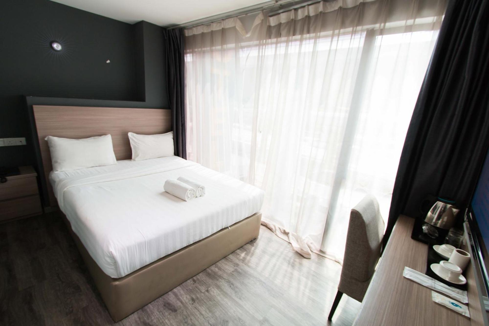 Hotel 99 Pusat Bandar Puchong Esterno foto