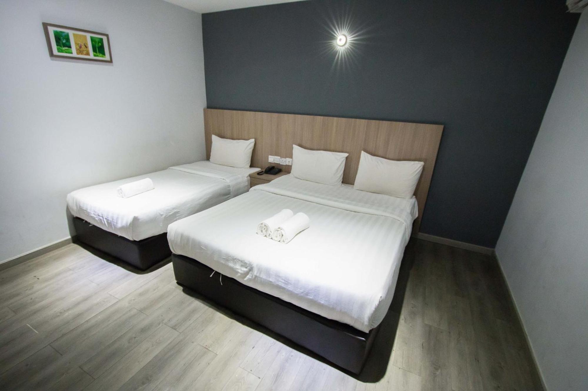 Hotel 99 Pusat Bandar Puchong Esterno foto