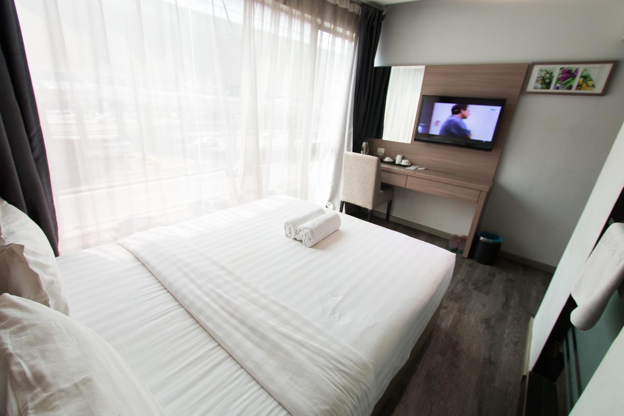 Hotel 99 Pusat Bandar Puchong Esterno foto