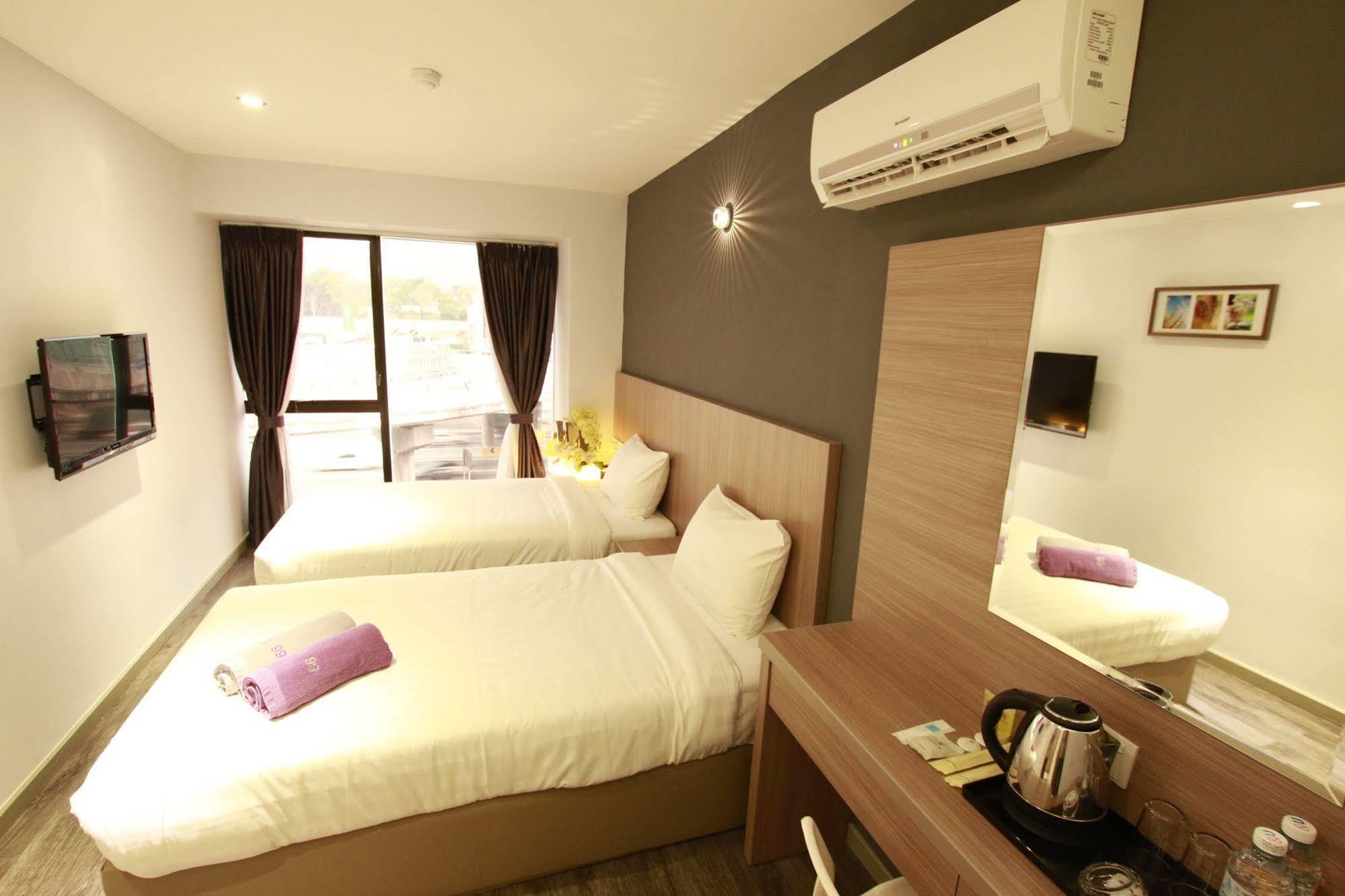 Hotel 99 Pusat Bandar Puchong Esterno foto