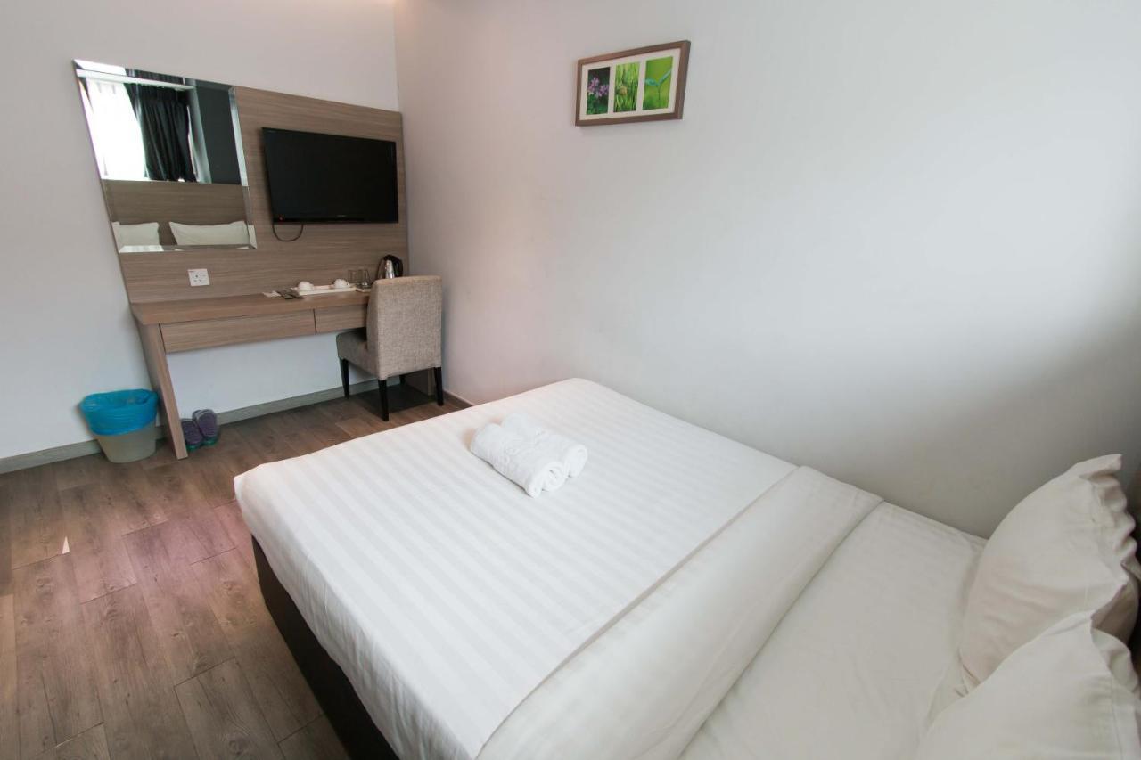 Hotel 99 Pusat Bandar Puchong Esterno foto
