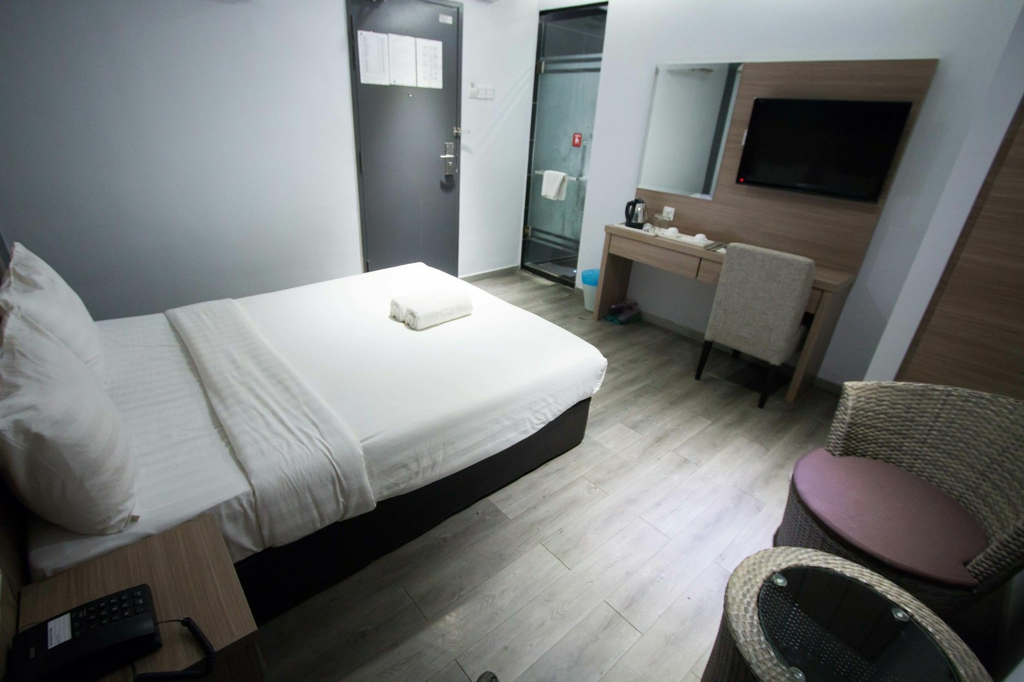 Hotel 99 Pusat Bandar Puchong Esterno foto