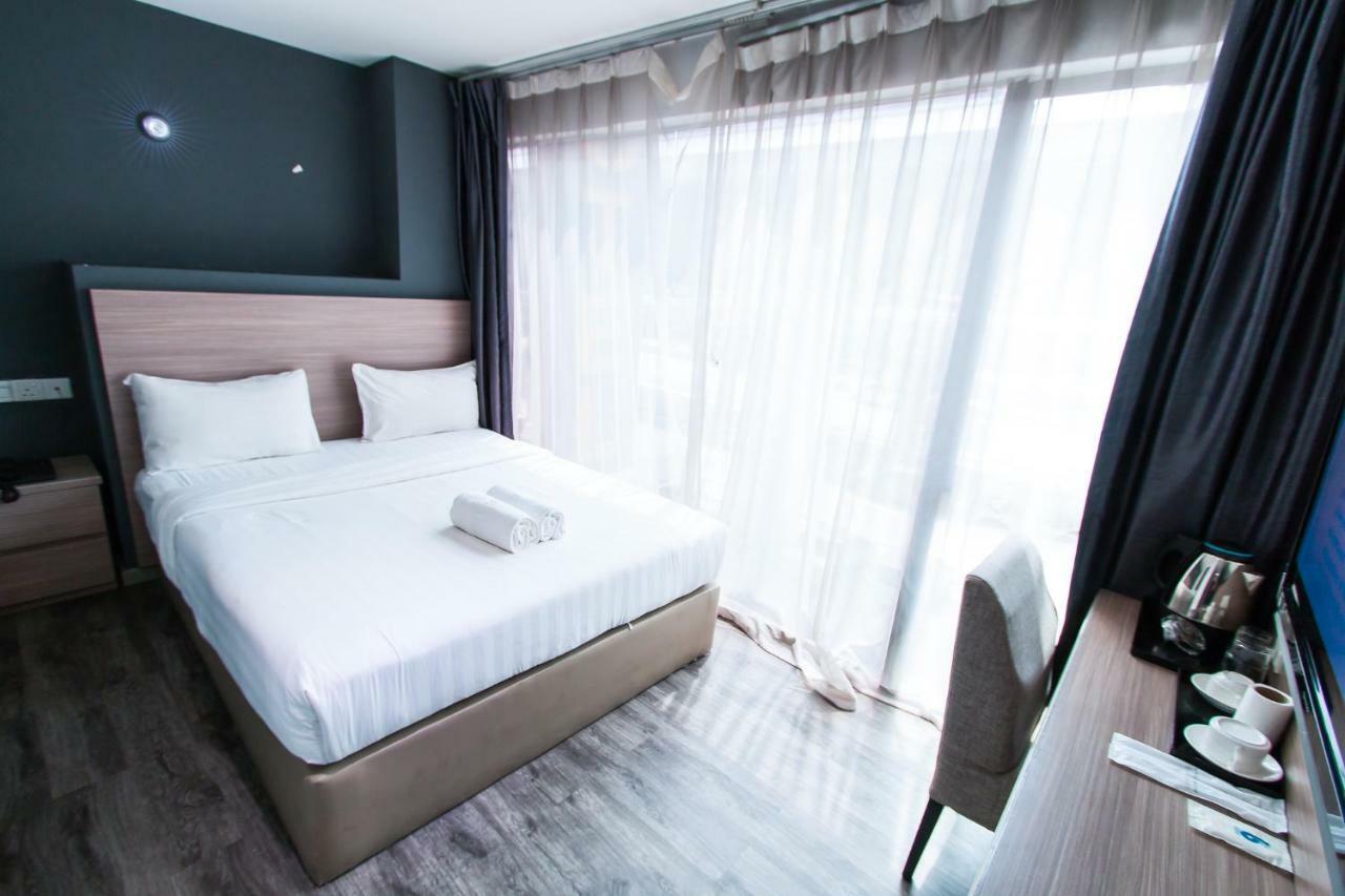 Hotel 99 Pusat Bandar Puchong Esterno foto